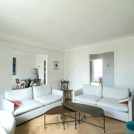 Apartment Elegant In Prestigious District Paris